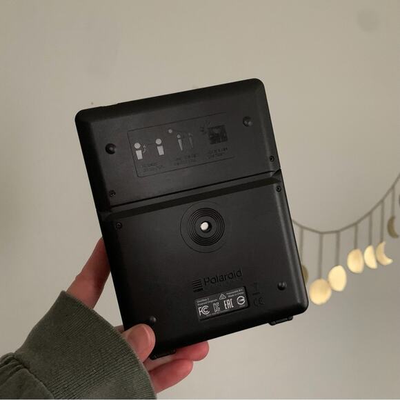 Polaroid Originals One Step 2 Camera - Picture 9 of 9